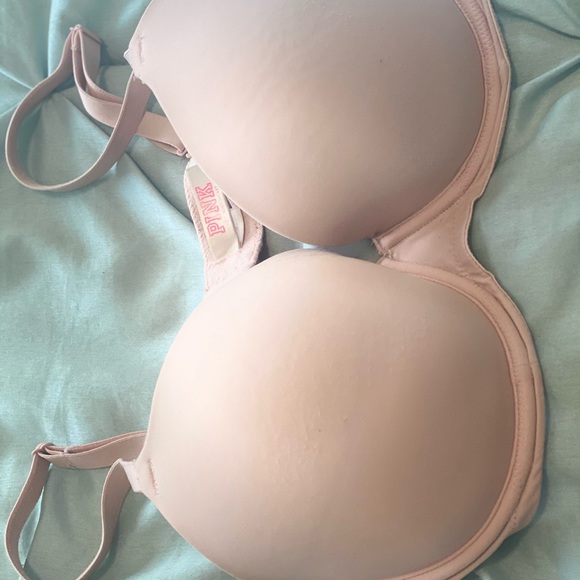 Bras - Picture 9 of 9